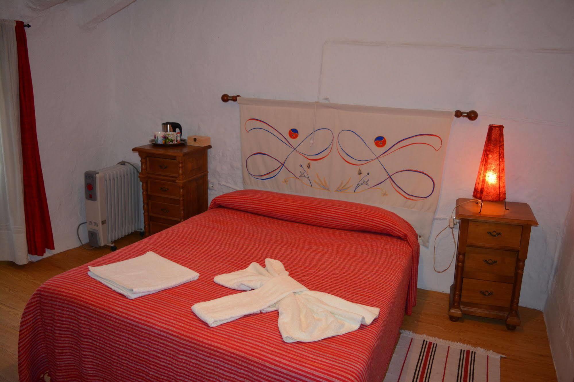 La Cueva Solea Guest House Algodonales Ngoại thất bức ảnh